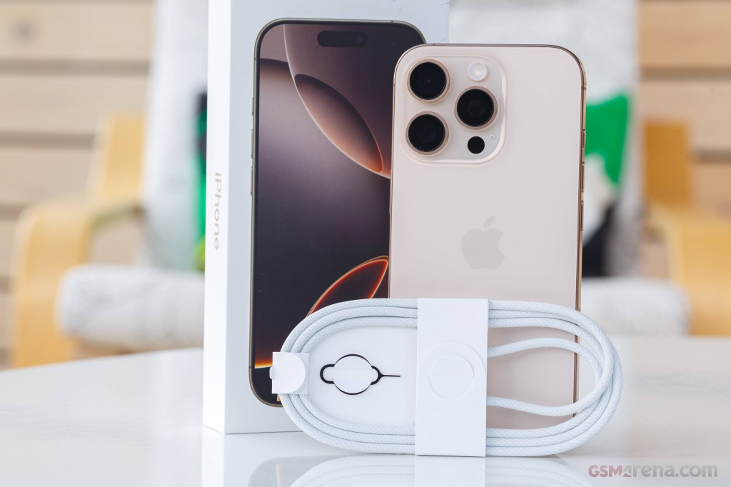 IPHONE 16 PRO RAM 8Go / 256Go noir